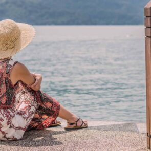 Moving to Portugal from USA: The Definitive Guide